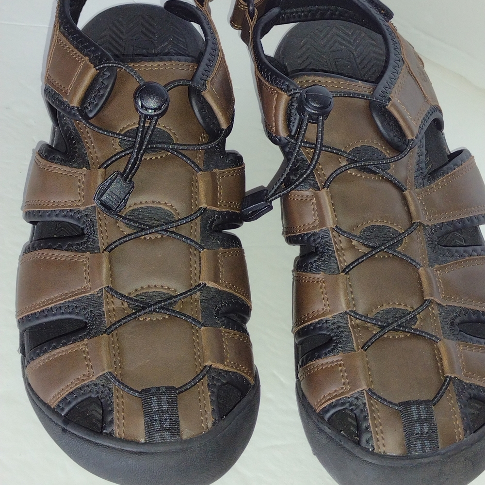 Khombu Men's Sandals Size 12M